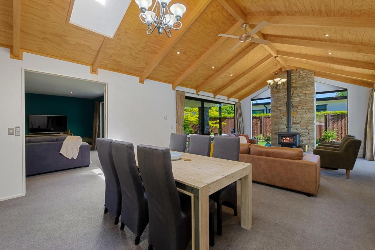 Roys Bay Lodge - Wanaka Holiday Home Exteriér fotografie