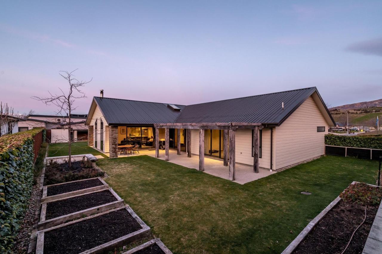 Roys Bay Lodge - Wanaka Holiday Home Exteriér fotografie